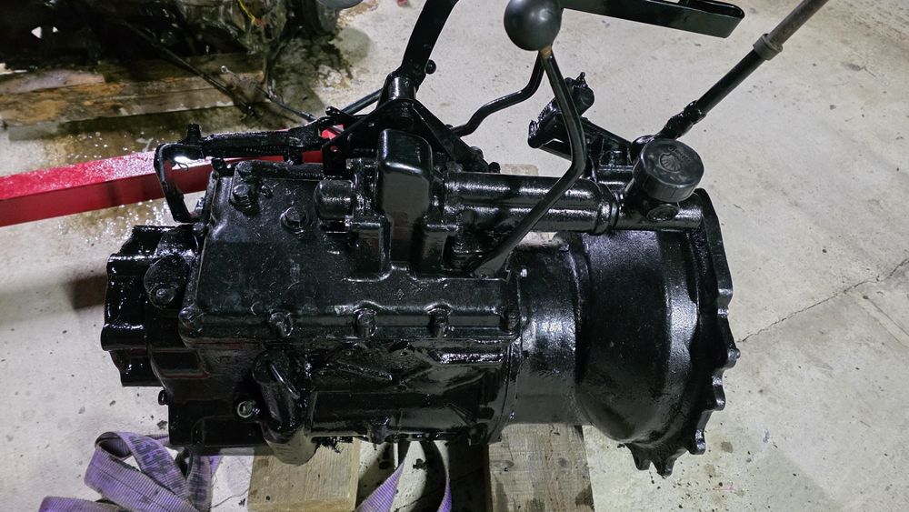 Коробка-роздатка unimog 406