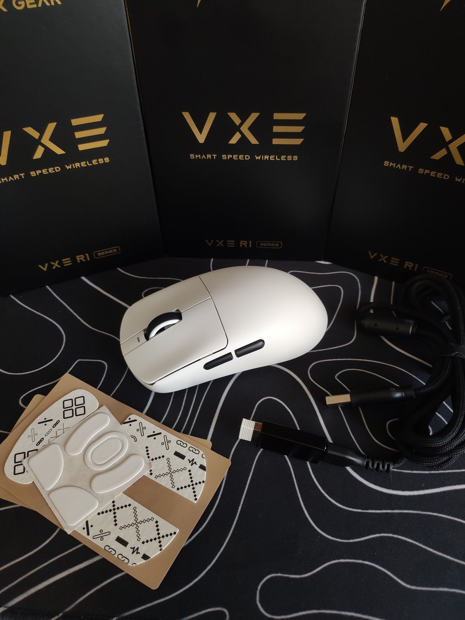Ігрова бездротова миша VGN VXE Dragonfly R1 PRO MAX