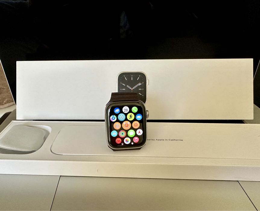 Apple Watch series 6 44mm Stainless Steel Case