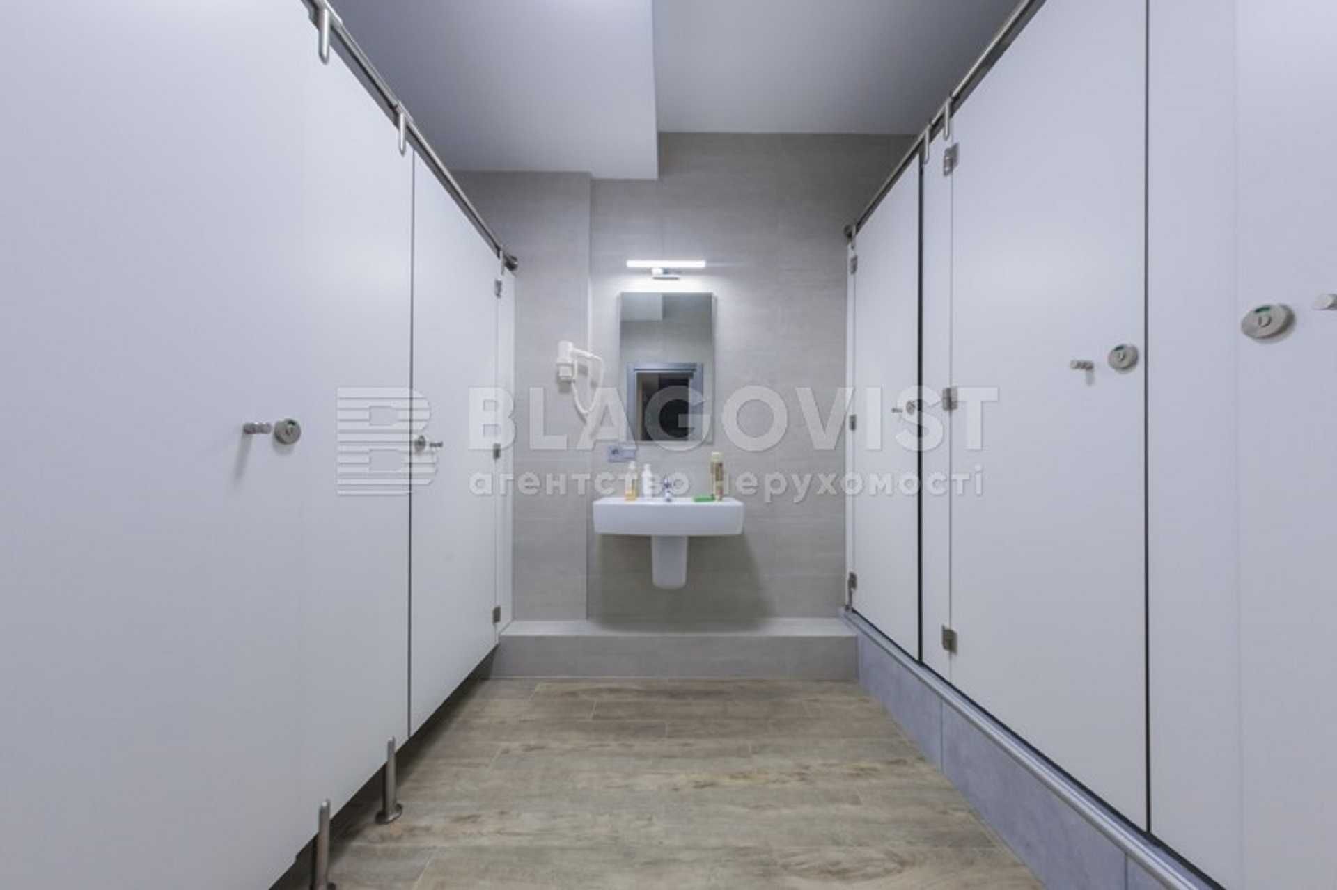 Щекавицька,30/39  нежитлове приміщення 225кв.м. Готель hostel  Поділ