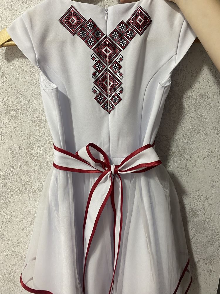 Плаття - вишиванка для дівчинки