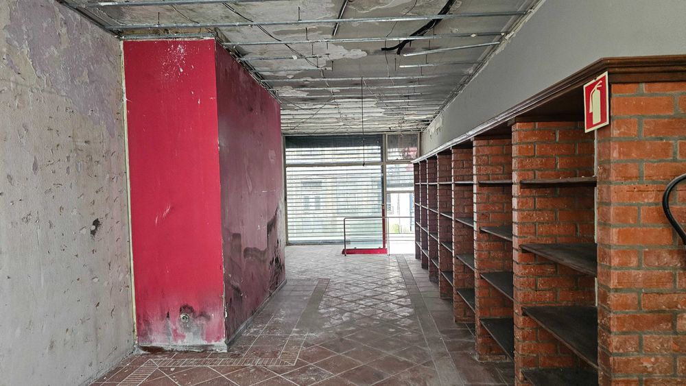 Arrenda-se Loja Bem Situada no Porto