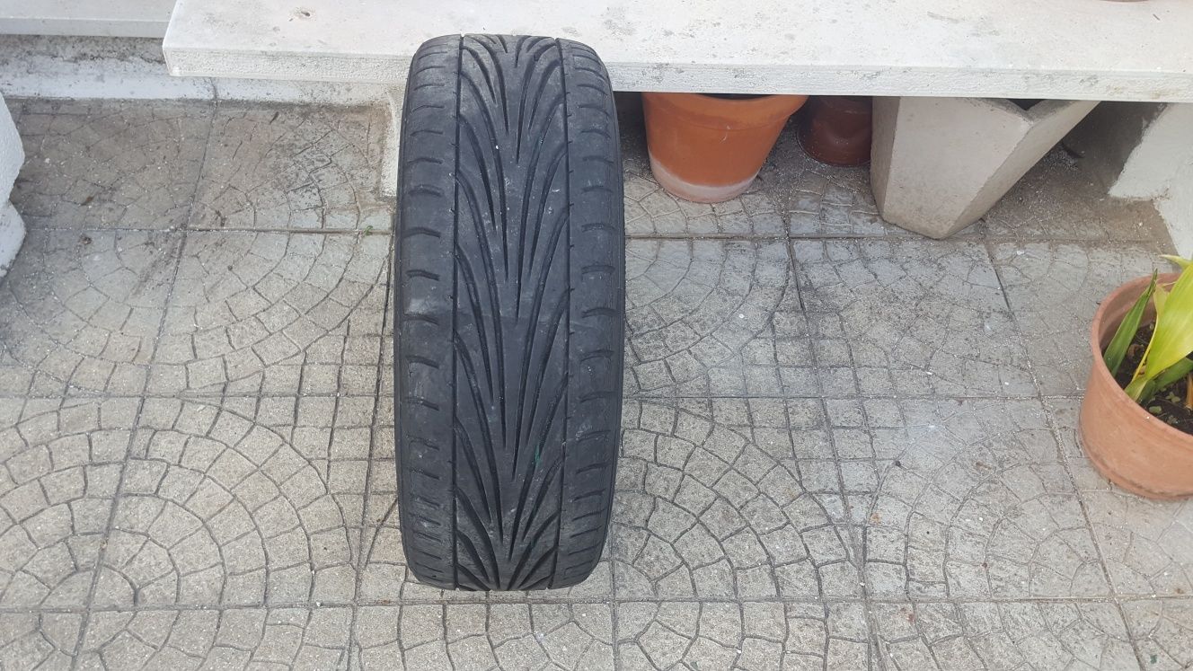 Jantes com várias furações +pneus toyo proxes t1r 185/55R15 82v