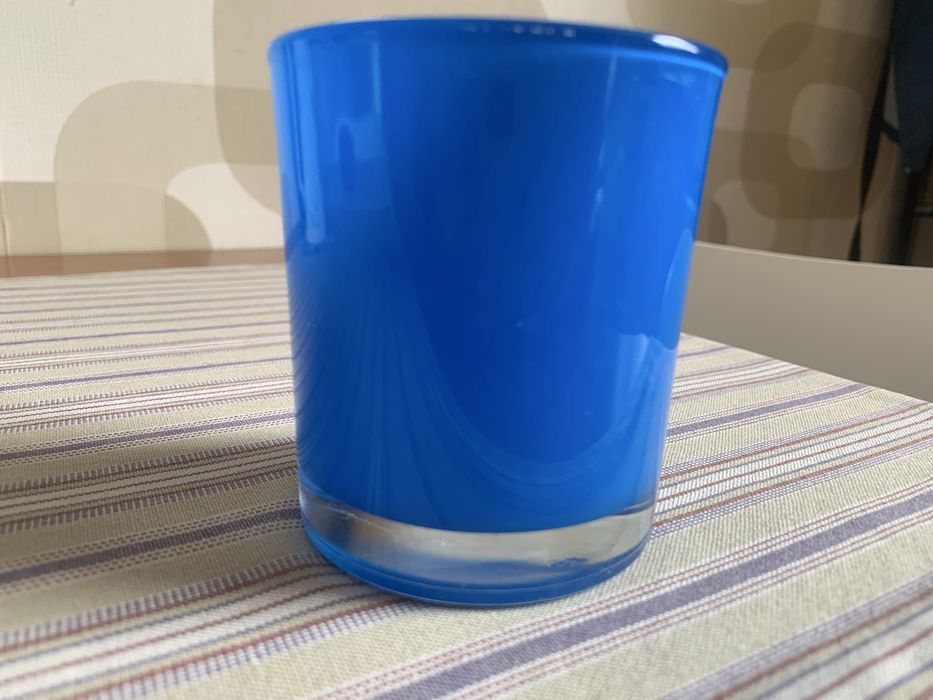 Fajna niebieska/chabrowa szklanka (średnica: 7 cm)