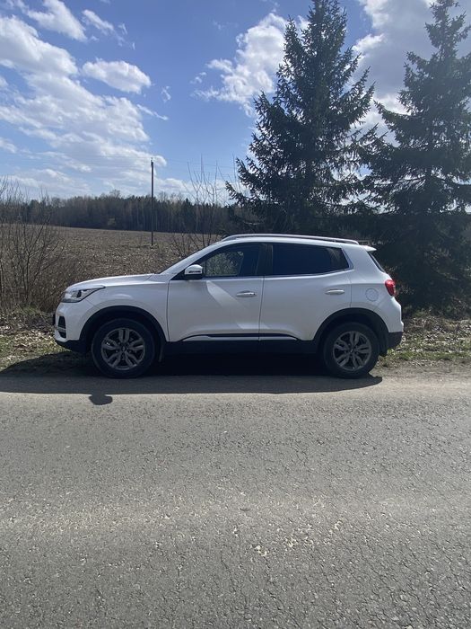 Автомобіль Chery Tiggo 4