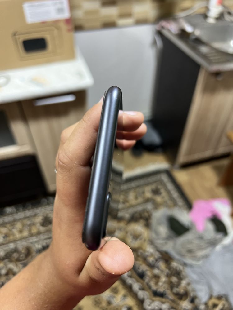 IPhone 8+ б/у все работает