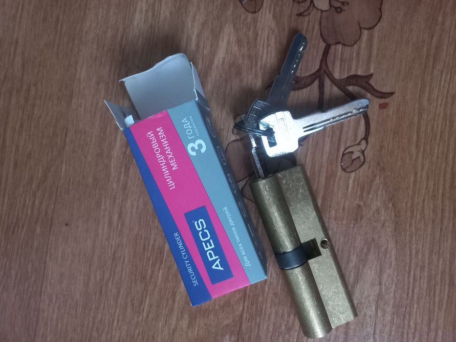 Цилиндровый механизм apecs для замков дверей всех типов