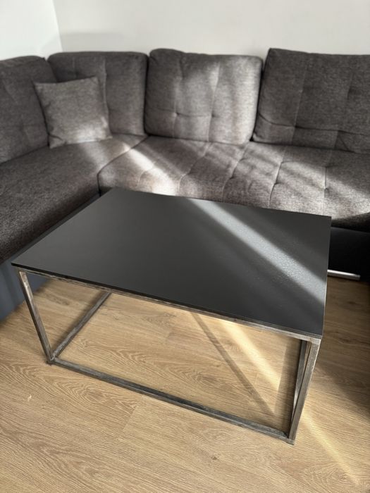 Zestaw dwóch stolików loftowych