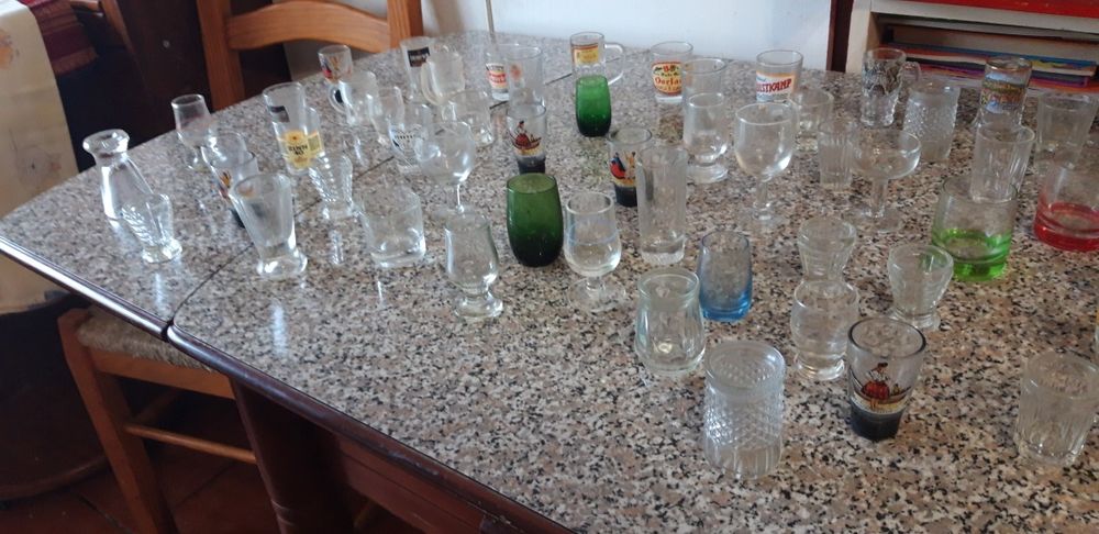 Conjunto de Cálices/Copos Pequenos Diversos