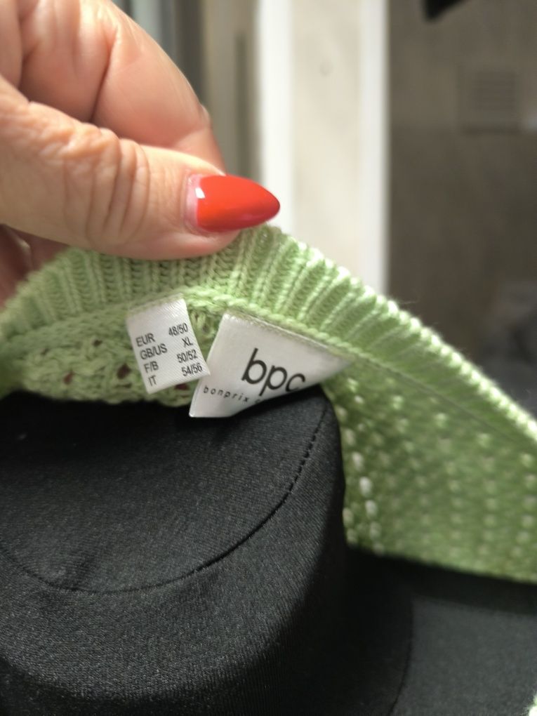 Sweter ażurowy damski