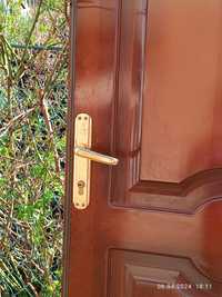 Продам вхідні дерев'яні двері