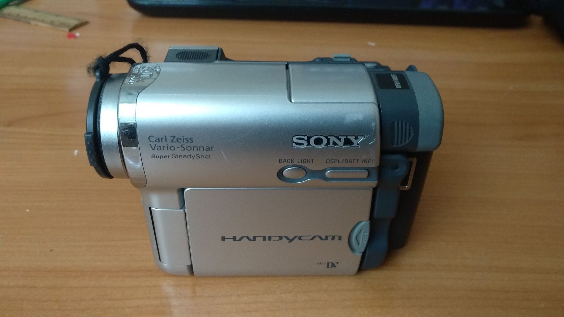 Видеокамера sony dcr - hc14e