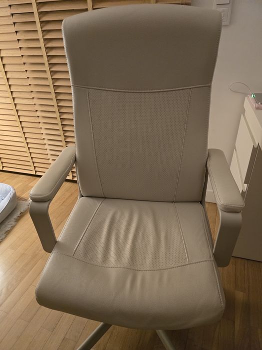Cadeira Escritório IKEA MILLBERGET Bege