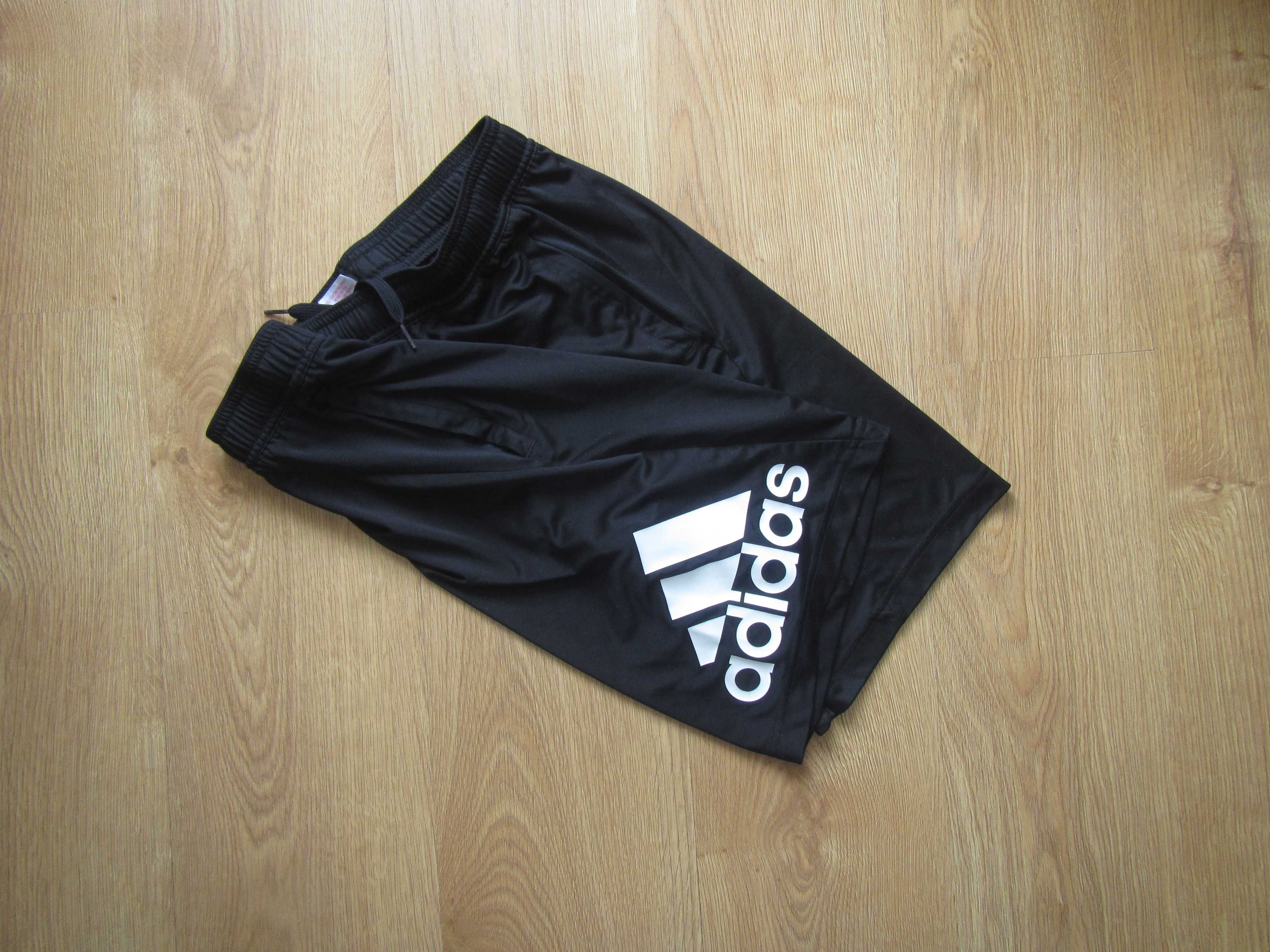 ADIDAS krótkie spodenki rozm.XL