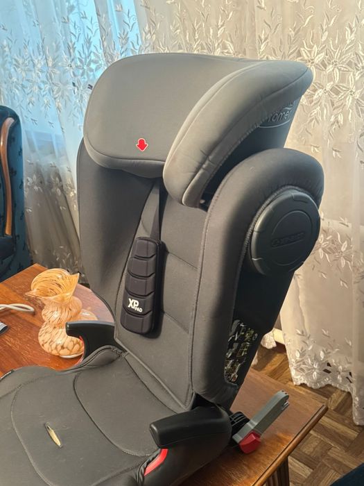 Продам детское автокресло 4-12 лет ребенка Britax Römer 15-36 kg