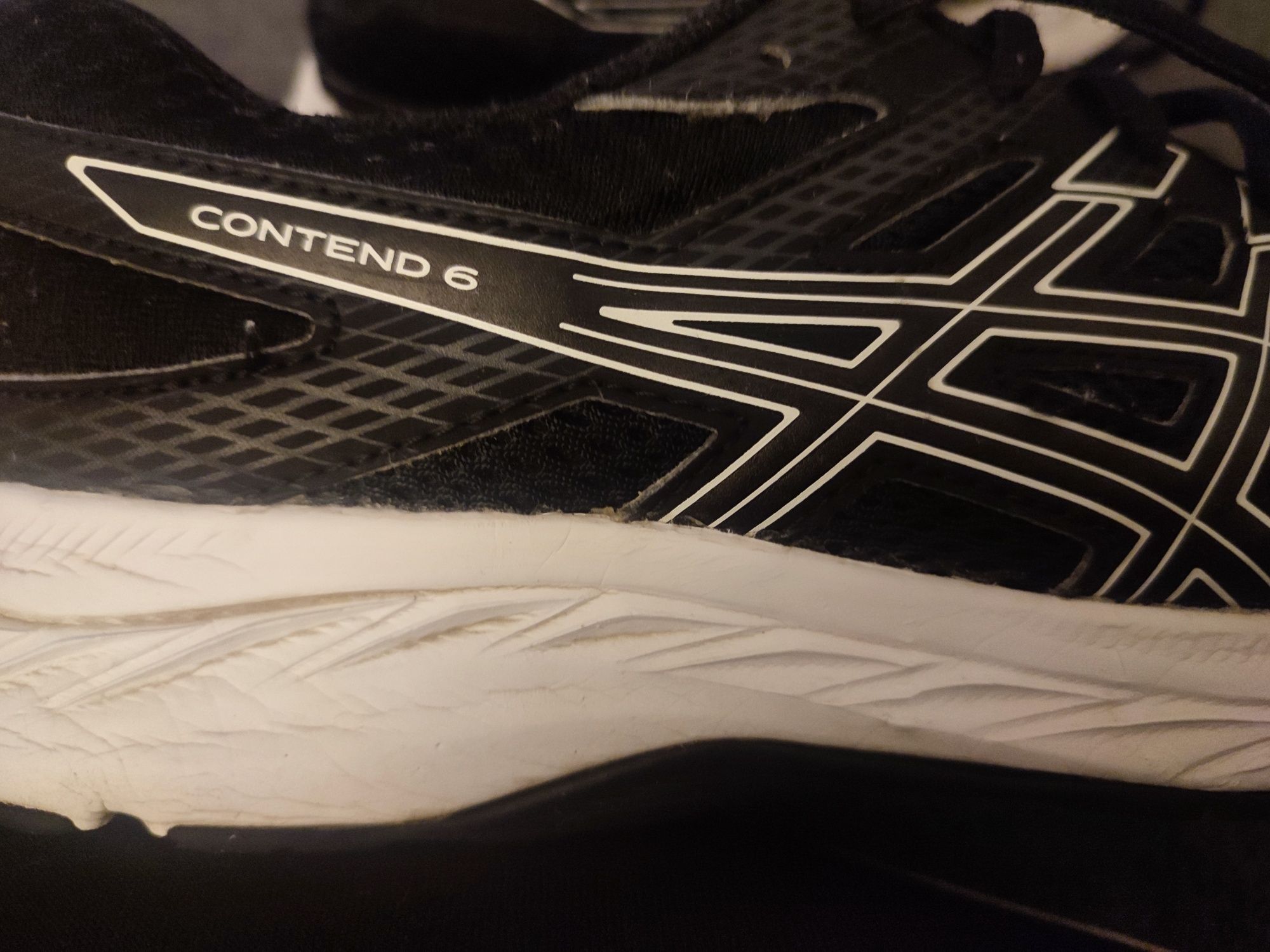 Asics  contend 6 adidasy 39