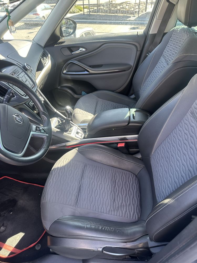 OPEL ZAFIRA 7 LUGARES 1.6 2014