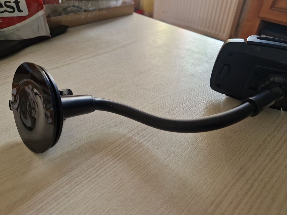 Uchwyt samochodowy na telefon