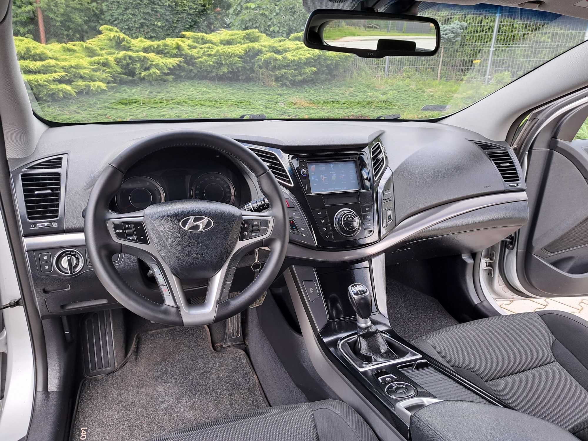 Ładne i40*2014r*Salon PL*2.0 Benzyna*Przebieg 139 tyś*Alu*Kamera*Navi*