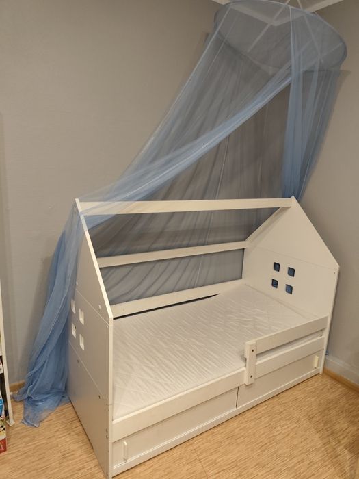 Łóżeczko dziecięce Domek