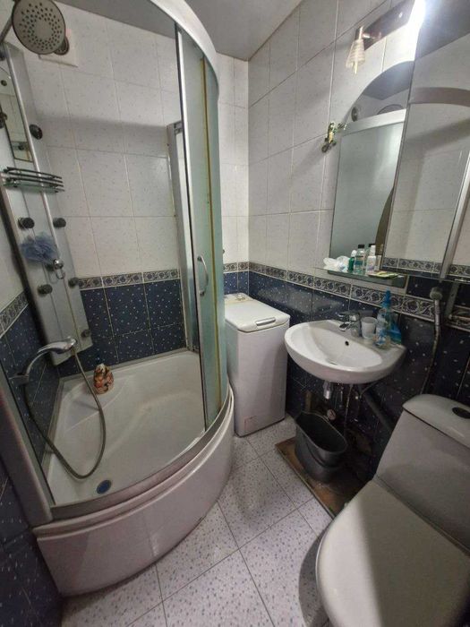 Сдам трёхкомнатная квартиру  на Черёмушках