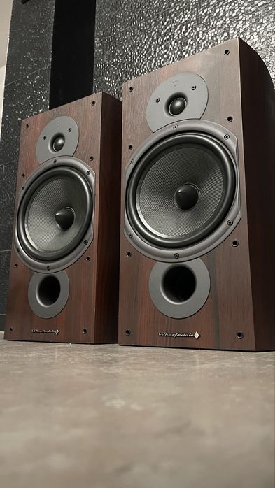 Kolumny glosnikowe wharfedale diamond 9.3 kevlar muzyka stereo