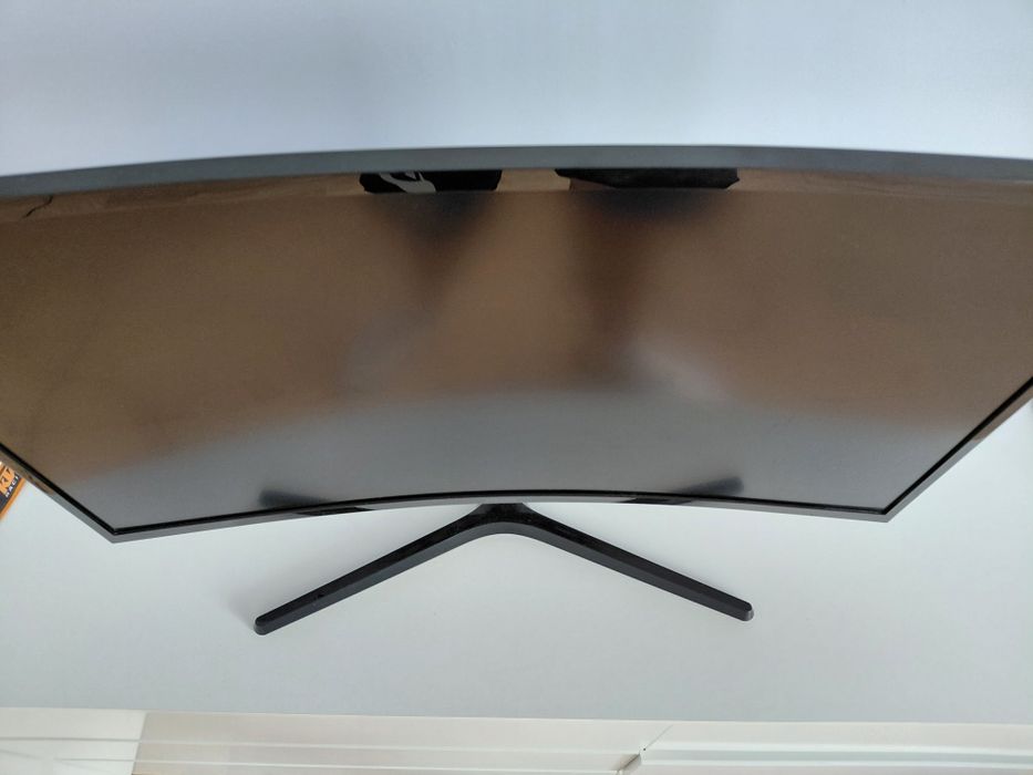 Monitor SAMSUNG Essential 27" 1920x1080px