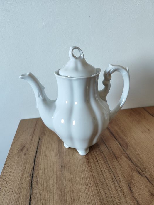 Nowy biały dzbanek imbryk z pokrywk kawa herbata porcelana 1,45 l