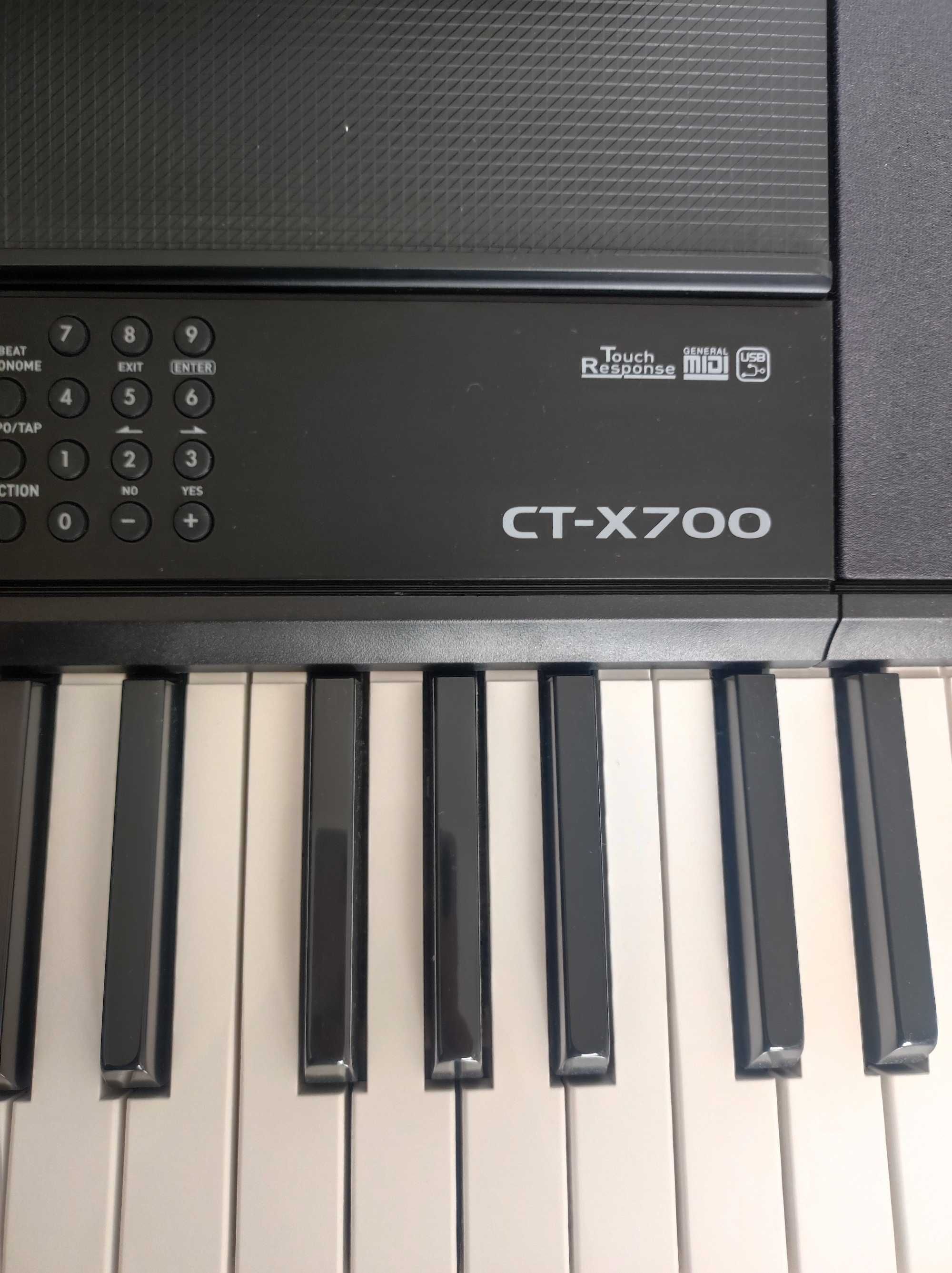 Keyboard CASIO CT-X700