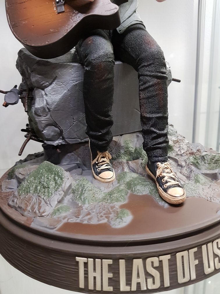 FIGURKA the last of us 2 kolekcjonerska statuetka