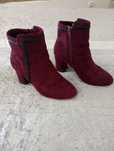 Botas Bordeaux e pretas