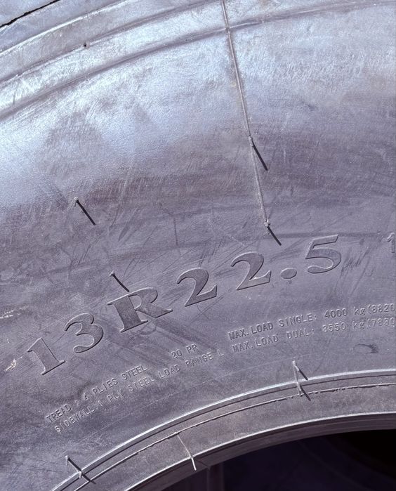 Шины 13 R22.5 Ovation VI-702 (универсальная)