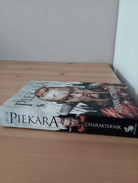 Charakternik Jacek Piekara