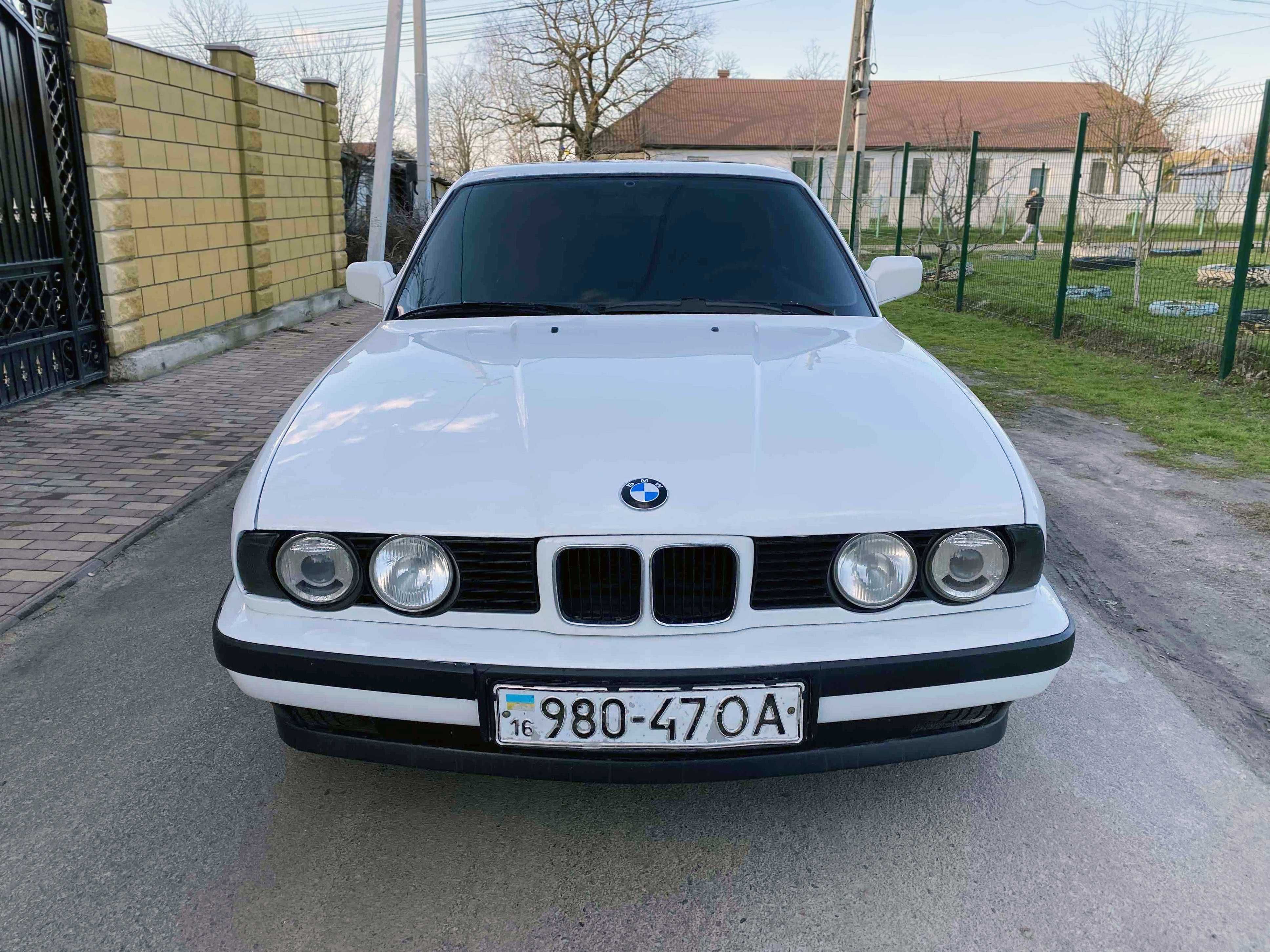 BMW 525i в отличном состоянии (двигатель-плита, 1990 год)