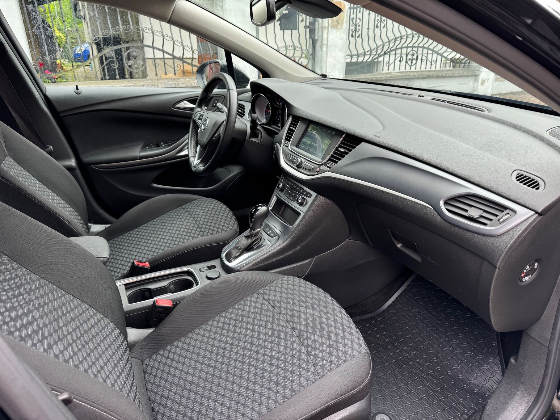 Opel Astra Salon Pl, automat.