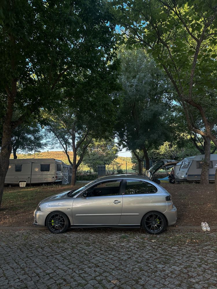 Seat ibiza 6L 5 lugares 1.9 tdi pd130