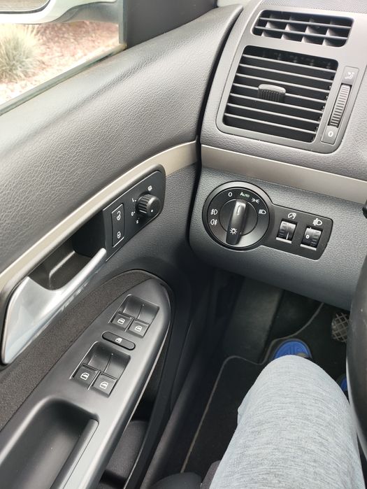 Фольксваген Тюран 2.0і