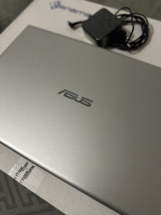 Portatil Asus VivoBook 15 i5 8GB RAM