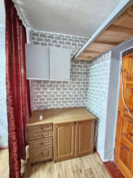 Продам мебльовану кімнату в гуртожитку