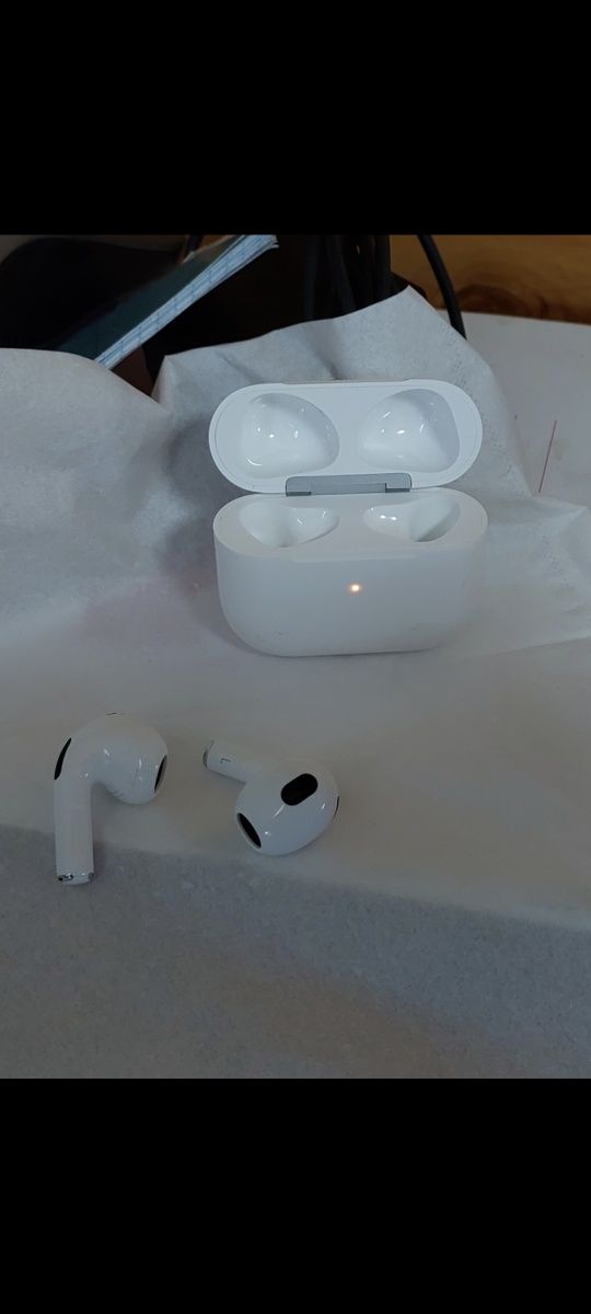 Apple Airpods Gen 3 with wireless charging case с гарантией