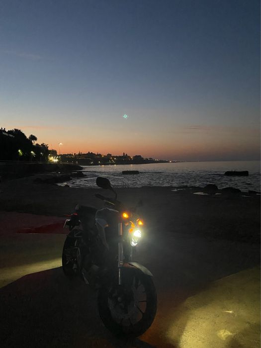 Honda cb125r 2018
