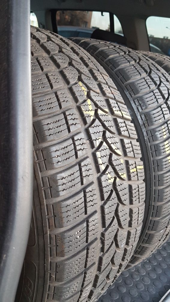 Opony zimowe 235/55 r17 103V XL