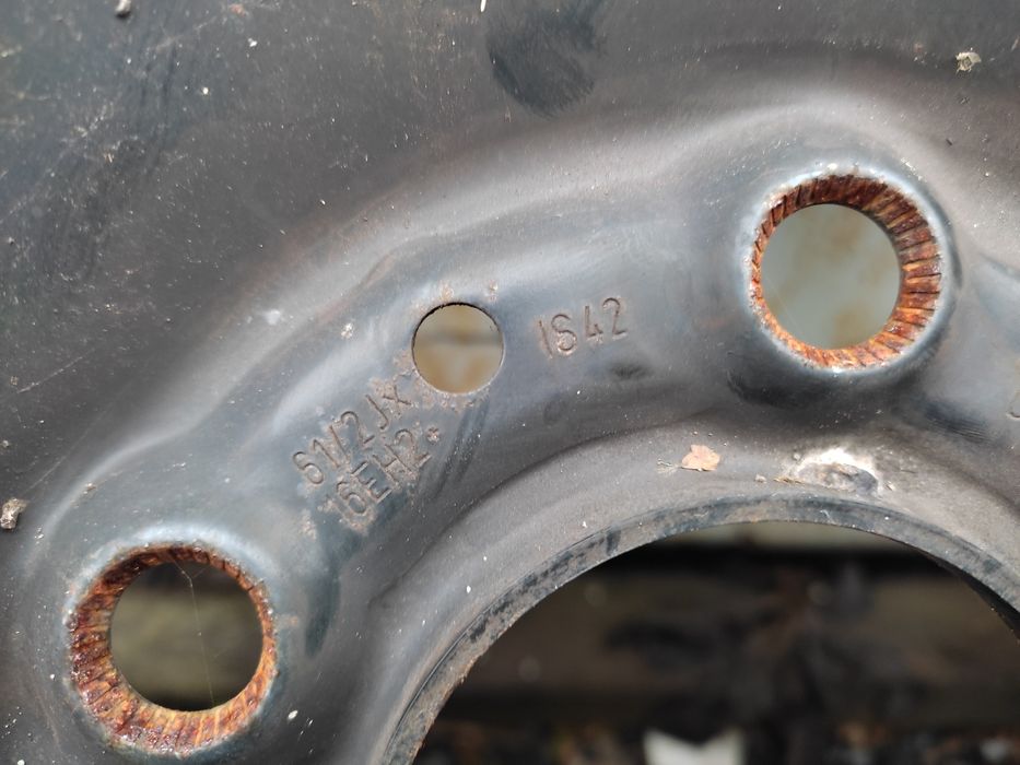 Колеса Шини з дисками і ковпаками з БМВ