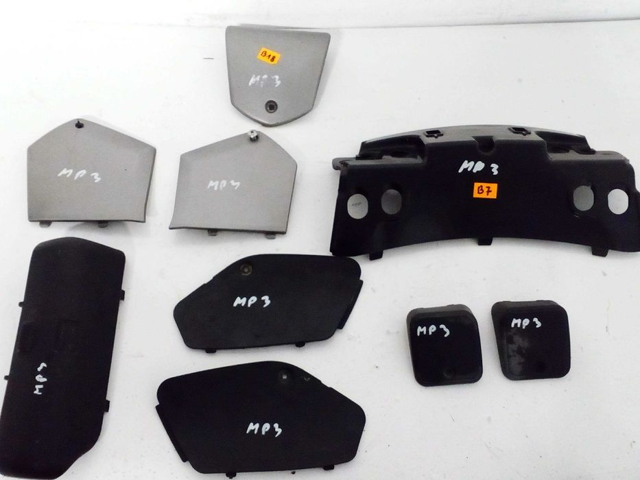 Piaggio mp3 , mp 3 owiewka osłona klapka wypełnienie