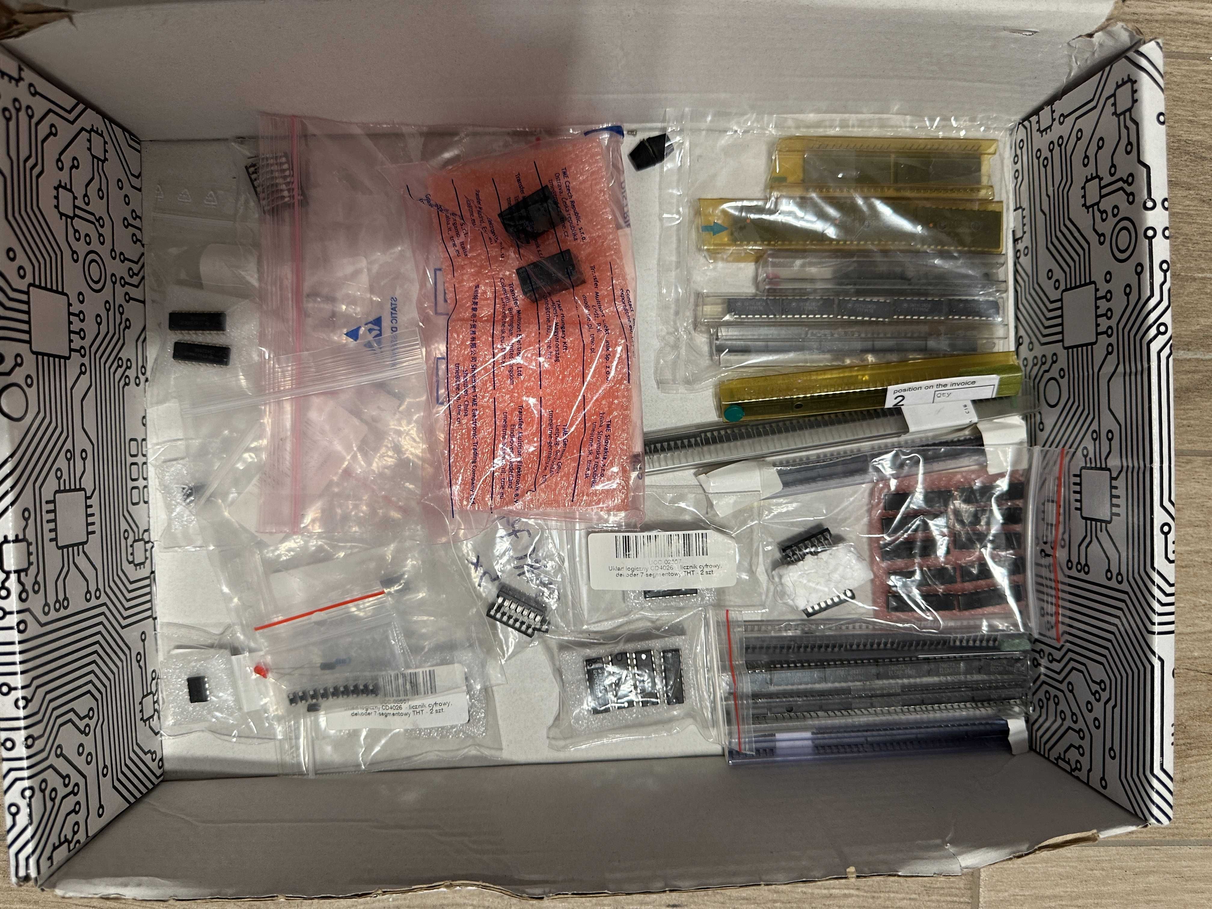 Mega Zestaw Arduino z różnymi płytkami, czujnikami,przewodami itd.