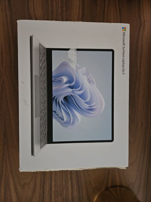 Microsoft Surface Laptop Go 3 - 12.4" - Novo c/garantia