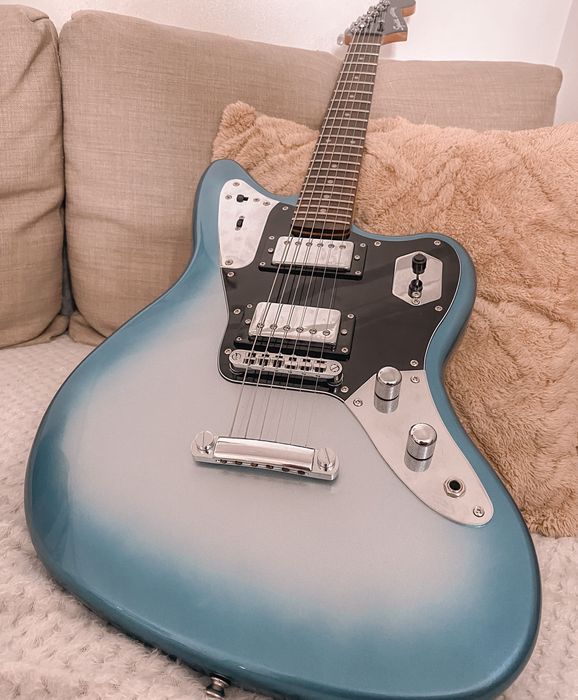 Guitarra Squier jaguar contemporany