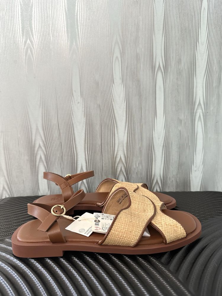 Дитячі сандалі Zara, розмір 34,35,36,37