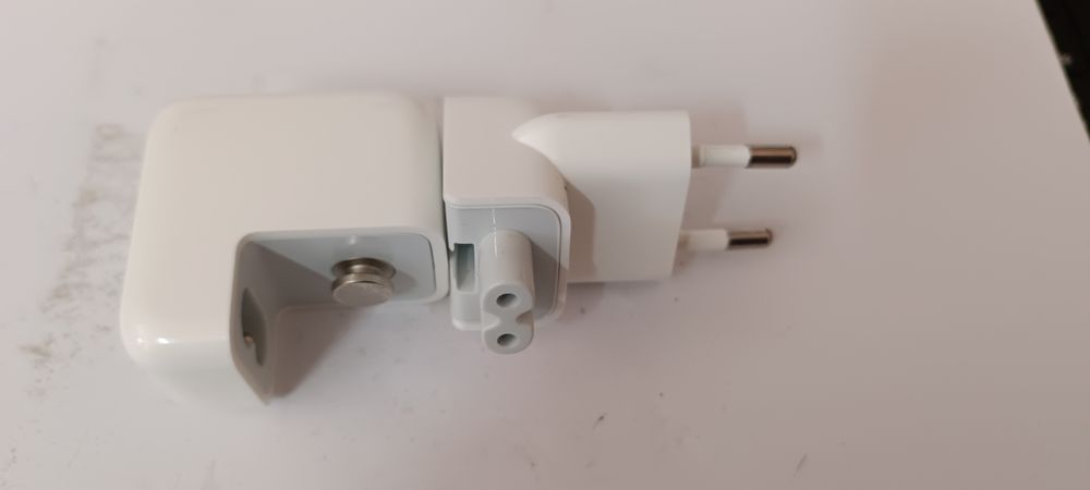 Продам блочок Айфон