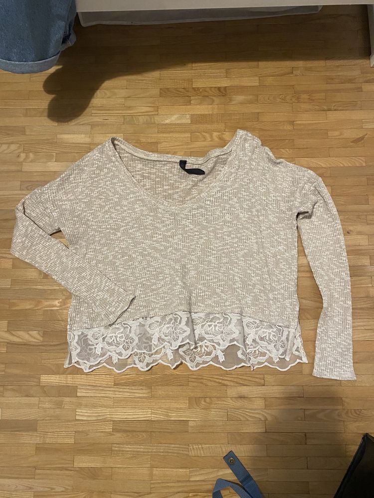 Sweter 36 38 dekolt v